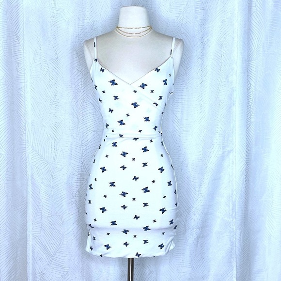 Women Backless Butterfly Print White Spaghetti Str - Picture 3 of 5